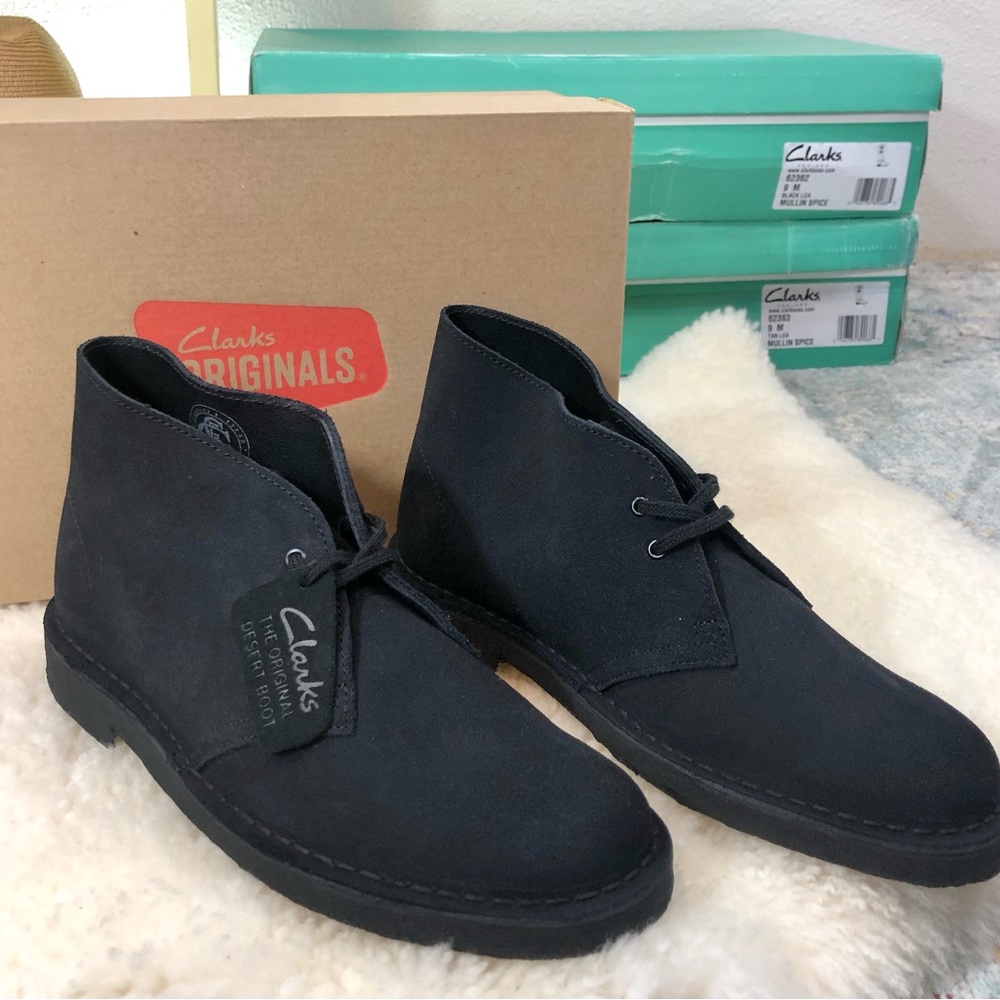 Clarks black suede Chukka Desert Boots